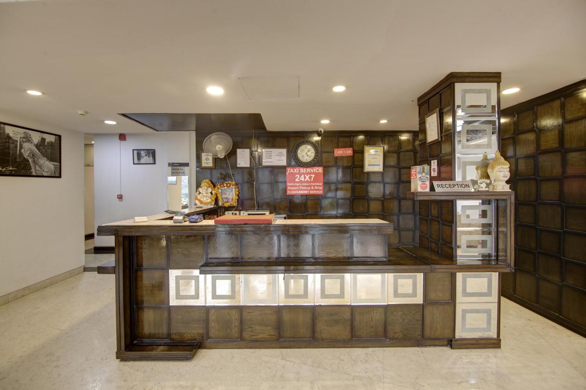 Hotel Venus Plaza Νέο Δελχί Εξωτερικό φωτογραφία